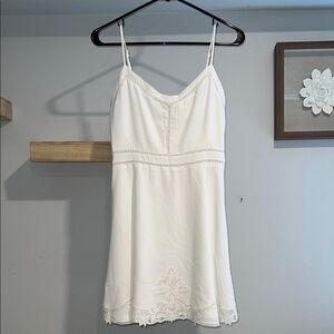 White‎ Lace Trim Dress